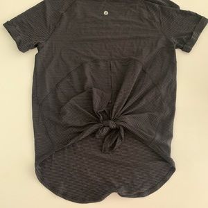 lululemon size 2 shirt.